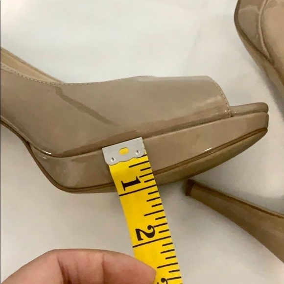 Enzo Angiolini Nude Heels Size 9 - Picture 13 of 16